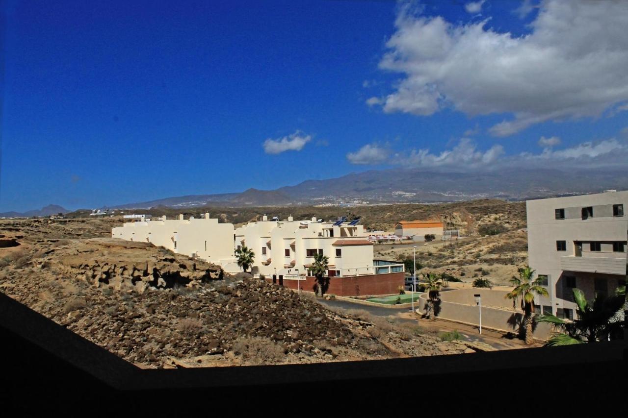 Nice Terrace In Front Of The Sea. La Jaquita El Medano  Exterior photo