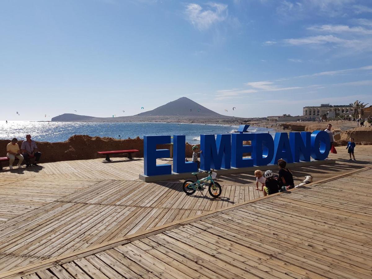 Nice Terrace In Front Of The Sea. La Jaquita El Medano  Exterior photo